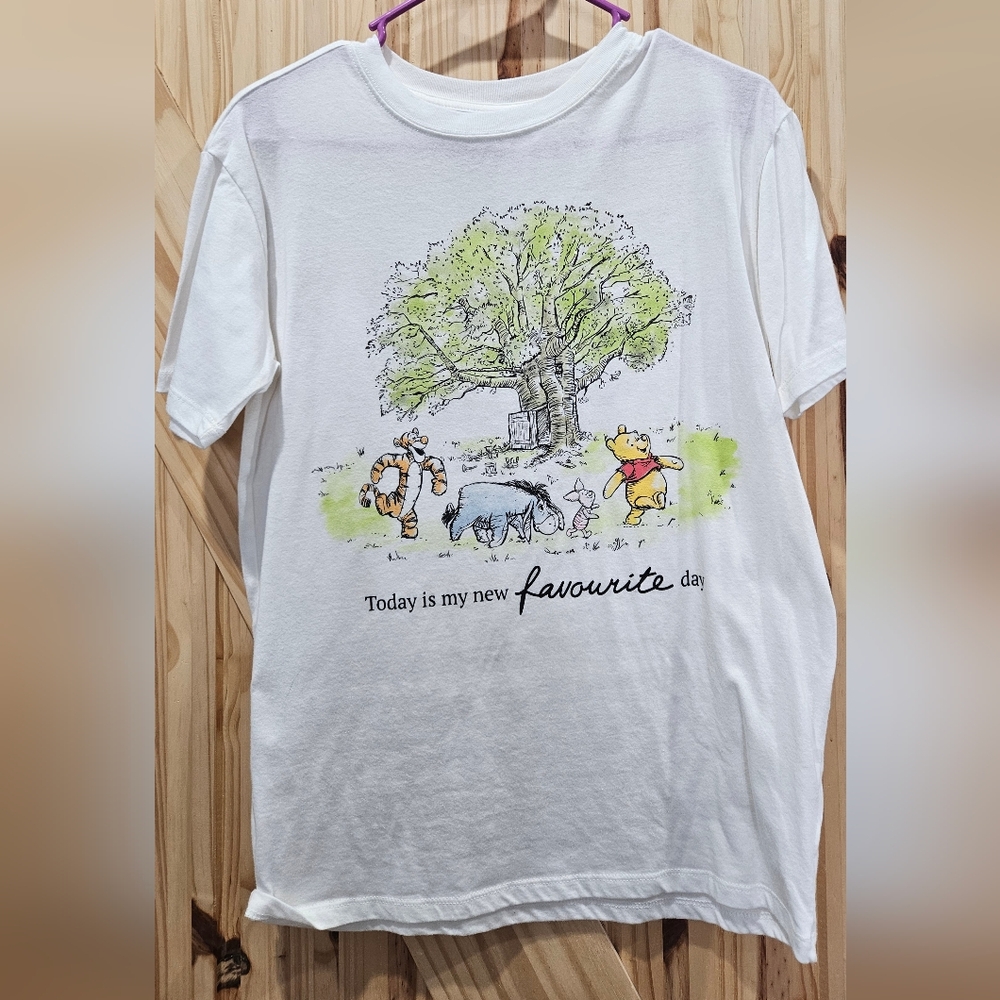 Disney Winnie the Pooh White Kids Graphic Tee - "Favourite Day"